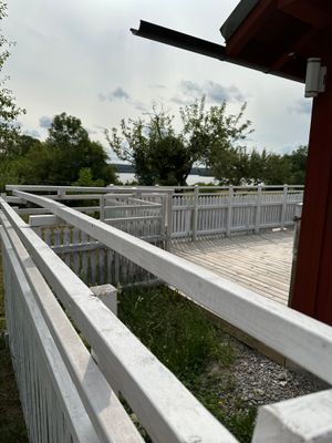 Mysigt hus med sjöutsikt 30 min från Stockholm - Bild 5
