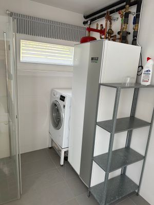 Mysigt hus med sjöutsikt 30 min från Stockholm - Bild 8