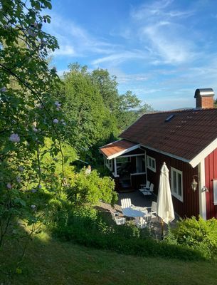 Innergård med matplats för 6 personer