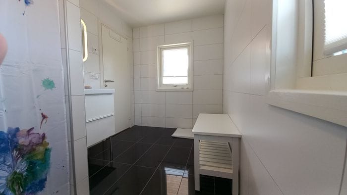 Röd trästuga Fria tider i augusti - Bild 26