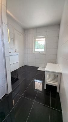 Röd trästuga Fria tider i augusti - Bild 31