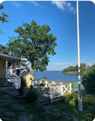 Idyllisk sjötomt med egen brygga - Bild 16