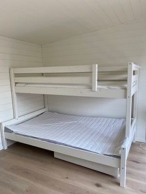 Familjevilla med uppvärmd pool & bastu nära havet - Bild 30
