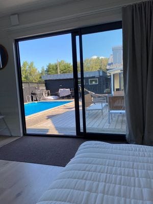 Familjevilla med uppvärmd pool & bastu nära havet - Bild 32