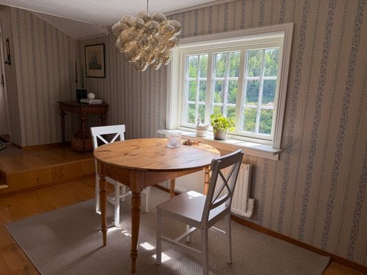 Hus med sjötomt, brygga & vedeldad bastu - Bild 38