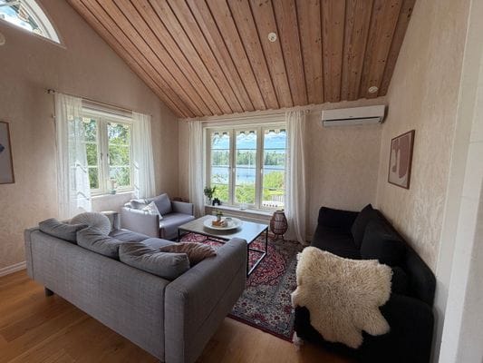 Hus med sjötomt, brygga & vedeldad bastu - Bild 39