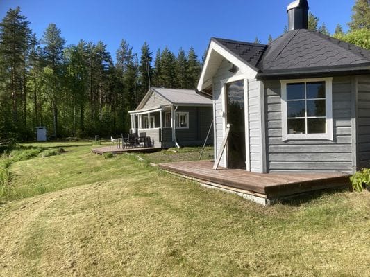 Stuga i söderläge med egen badstrand - Bild 6