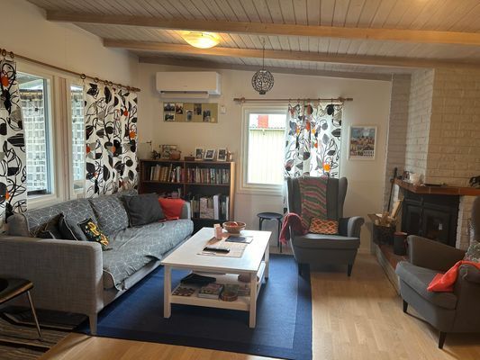 Allrum med TV inkl internet m wifi