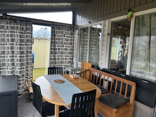 inglasad altan m bord m platsför 6 pers