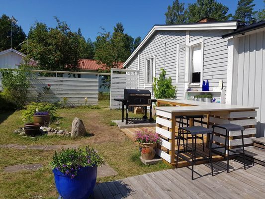 uteplats samt grillplats/utekök