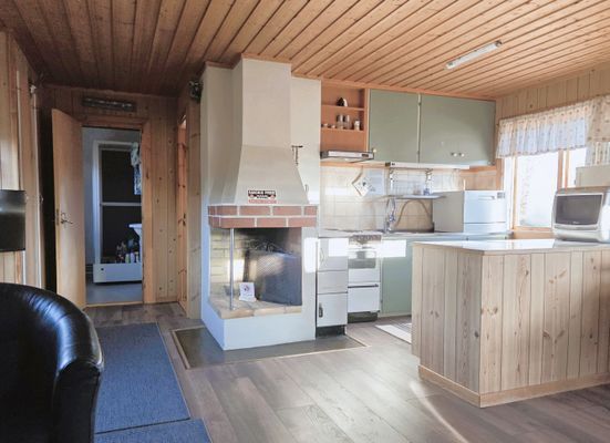 Långvik Möja. Stuga i pittoresk gårdsmiljö - Bild 4