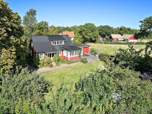 Charmigt hus nära Skäret och Arild