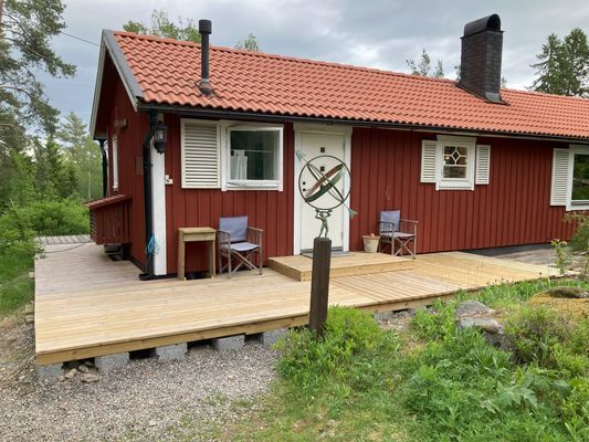 Hus i stillsamt område, 5 bäddar, sjöutsikt & båt - Bild 6