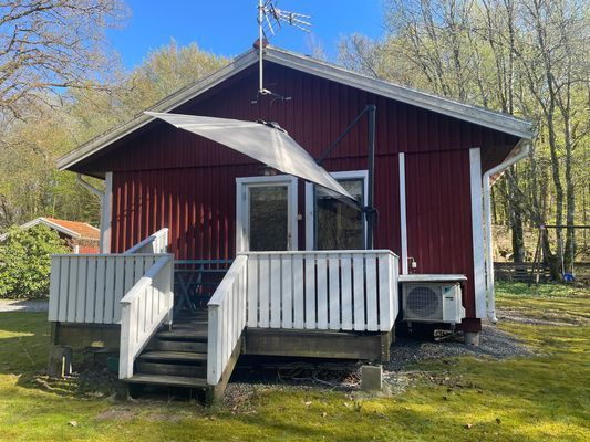 Enkel sommarstuga i åkulla bokskog - Bild 2