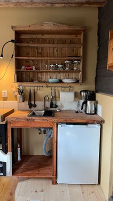 Mysig timmerstuga med kamin i södra Värmland - Bild 7