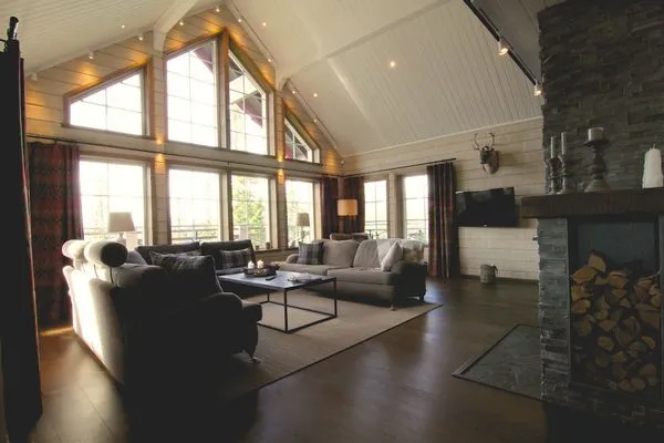 ÅRE BJÖRNEN V7 V9 Trivsam lägenhet 8 bäddar 145 m2