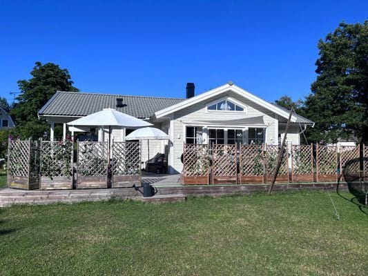 Nybyggt hus mitt i skärgårdsidyllen Gräddö