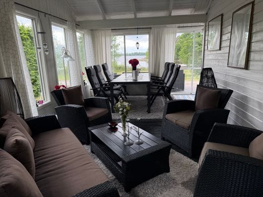 Modern stuga nära sjö i södra Småland - Bild 2