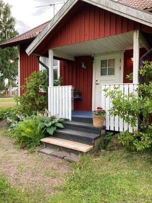 Mysigt hus på landet nära Skara. - Bild 2