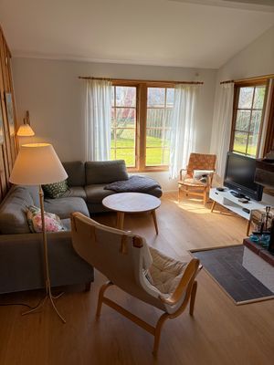 Vardagsrum vy från matplats