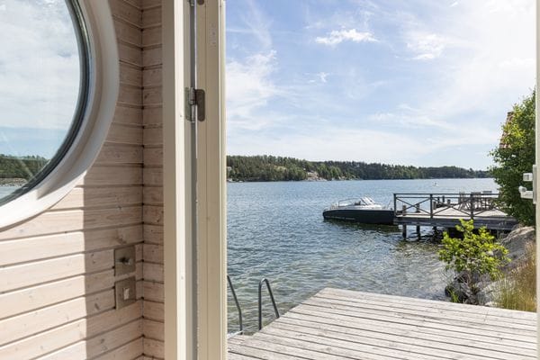 Spektakulär sjötomt, egen bastu, panorama utsikt - Bild 44