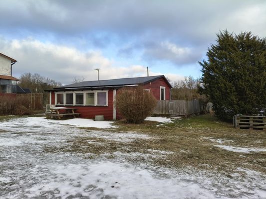 Gäststuga på hästgård i Hellvi på Norra Gotland