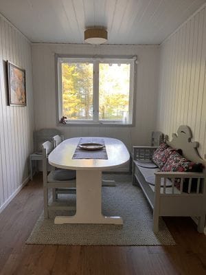 Sjöstuga med brygga och egen fiskebåt - Bild 11