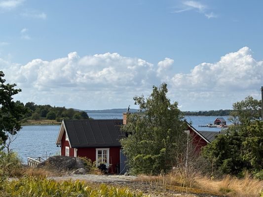 Charmigt skärgårdshus – egen brygga & badplats - Bild 5