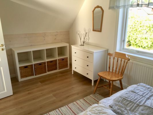 Ljust och luftigt ett stenkast från ringmuren - Bild 4