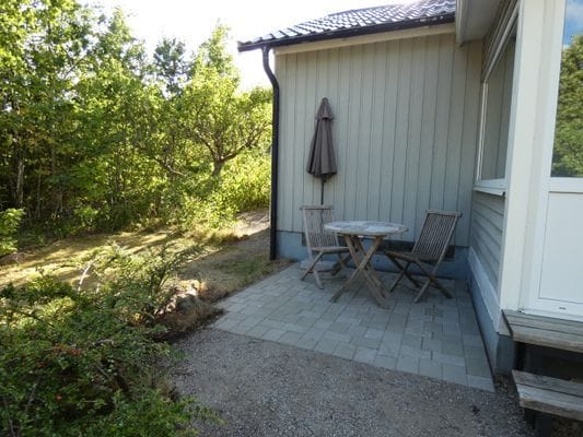Nyrenoverad stuga i Saleboda med utsikt över sjön - Bild 6