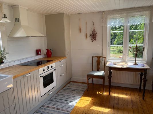 Charmigt skärgårdshus – egen brygga & badplats - Bild 17