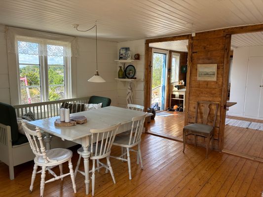 Charmigt skärgårdshus – egen brygga & badplats - Bild 15