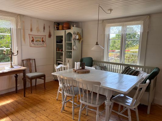 Charmigt skärgårdshus – egen brygga & badplats - Bild 14