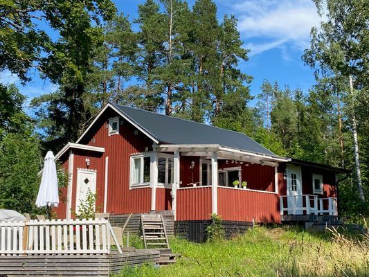 Mysig stuga nära vattnet, inkl. cyklar