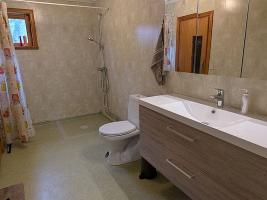 Mysigt hus i Öjervik nära Fryken - Bild 13