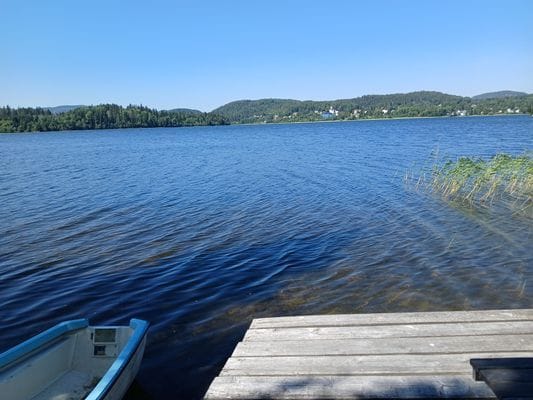 Stuga mitt på Höga Kusten med egen brygga och båt - Bild 9