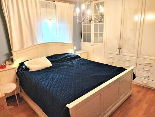 Spacious villa med bastu och julstämning vid sjön - Bild 10