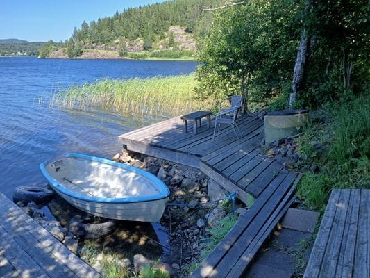 Stuga mitt på Höga Kusten med egen brygga och båt - Bild 8