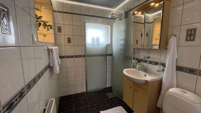 🇸🇪 Villa Michel – magi, värme & skogsidyll - Bild 17