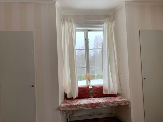 Herrgårdsflygel i blomsterpark (ca 14 pers) - Bild 70