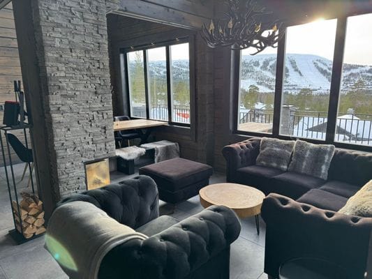 Stor stuga med utsik mot pisten & norska fjällen - Bild 11