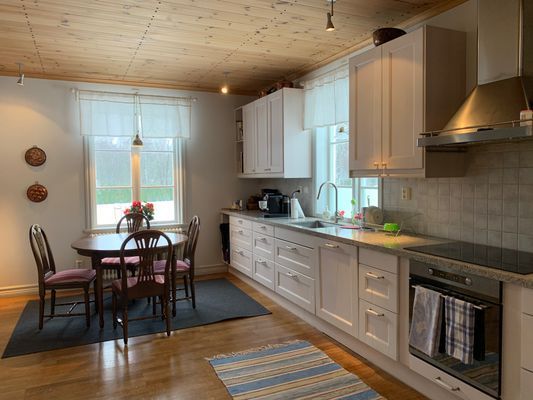 Herrgårdsflygel i blomsterpark (ca 14 pers) - Bild 35