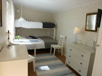 Liten stuga på en hästgård - Bild 5