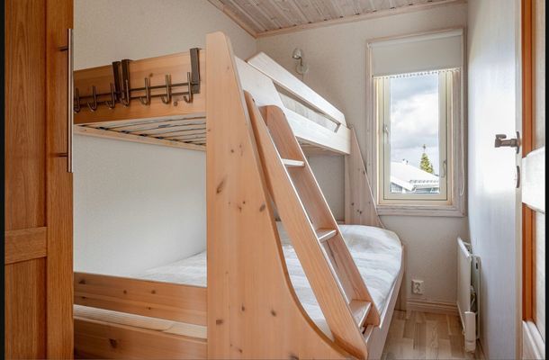 Vemdalsskalet Susannes väg nära skidspår/lift - Bild 6