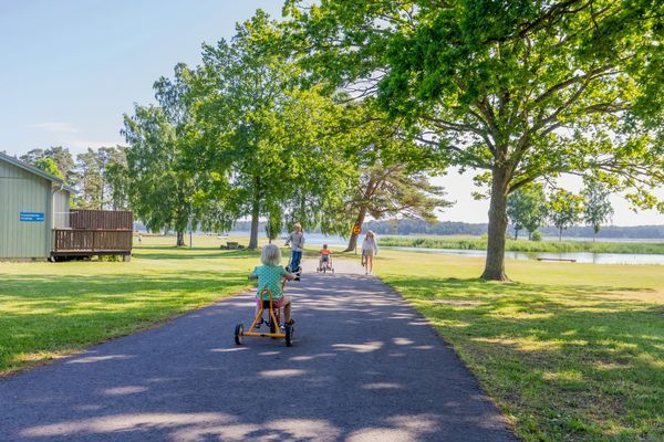 trampcyklar till barnen