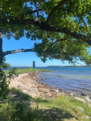 Riddersholms naturreservat i närheten , nås med bil, fina promenadstigar och bad