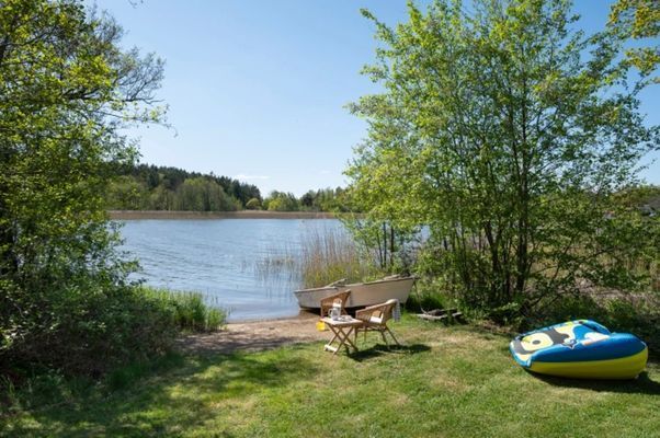 Mälarens bästa sjötomt (?) med egen 45m2brygga+båt - Bild 4