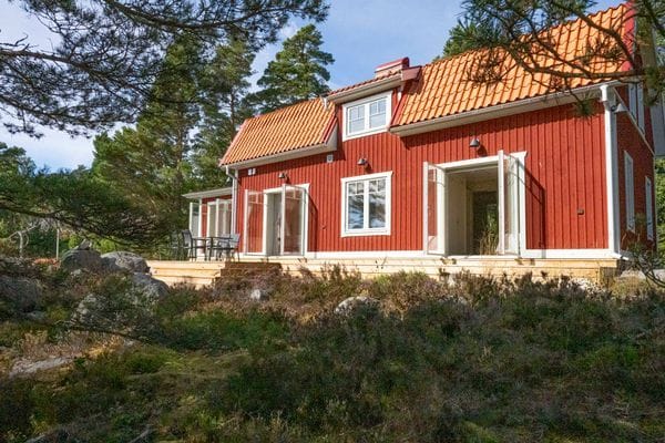 Nybyggt skärgårdshus, privat brygga och sandstrand - Bild 53