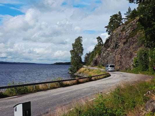 Charmig villa med sjöutsikt över Anten – Gräfsnäs - Bild 12