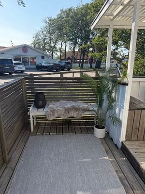 Mysig stuga med toppläge vid Skrea strand - Bild 8